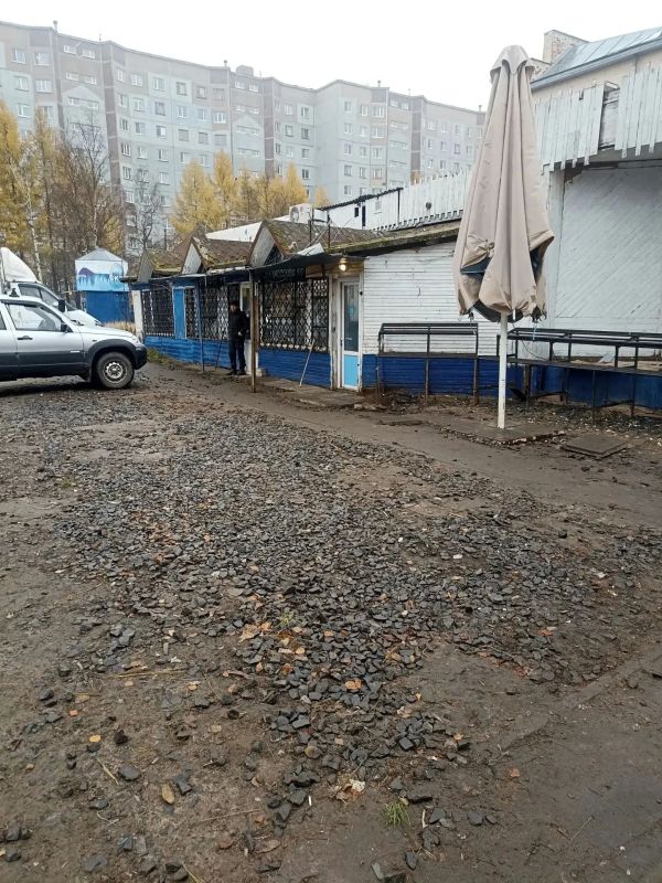 Нарушения, штрафы и суд: в Архангельске освобождают землю от незаконных ларьков Нарушения, штрафы и суд: в Архангельске освобождают землю от незаконных ларьков
